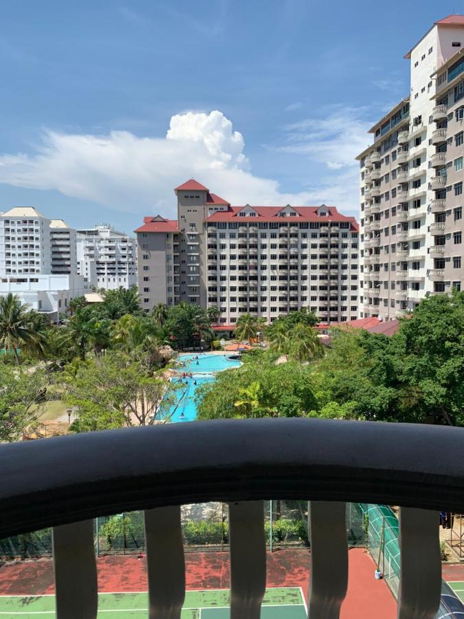 Port Dickson Glory Beach Resort Apartment 5Pax 3Br - Free Wifi ภายนอก รูปภาพ